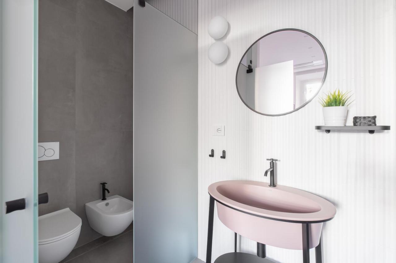 Twin Flowers Apartment In San Giovanni Рим Экстерьер фото